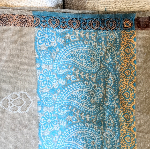 *Shawl in Taupe, Turquoise, Orange, Black - Picture 3 of 11